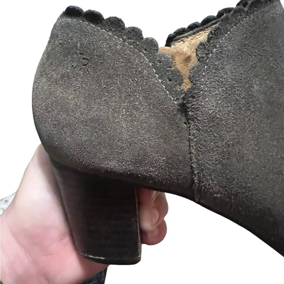 Jack Rogers Marianne gray suede scallop edge booties - Picture 7 of 9
